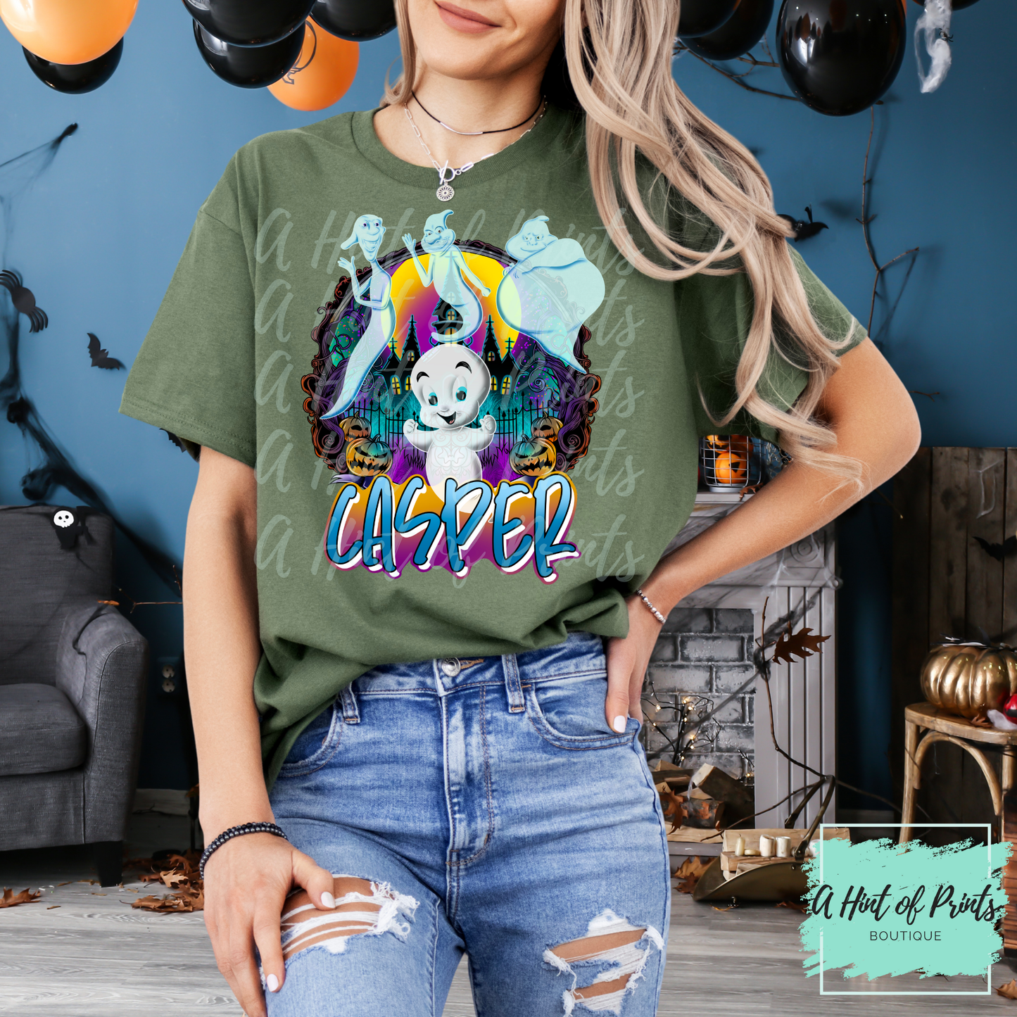 Friendly Ghost graphic T-shirt