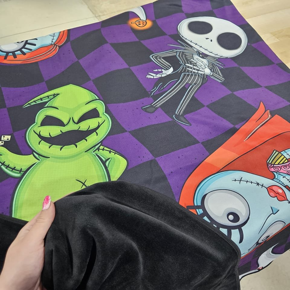 XMAS UP - SOFT BLACK FLEECE THROWS RUN 12-PREORDER CLOSING 9/22