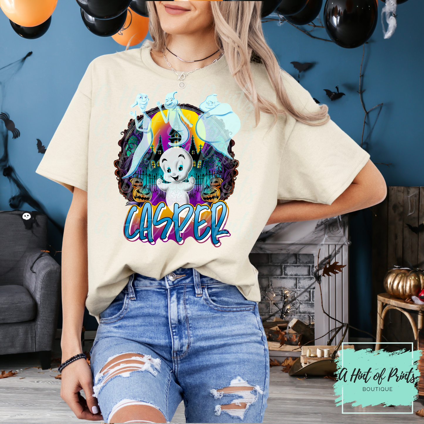 Friendly Ghost graphic T-shirt