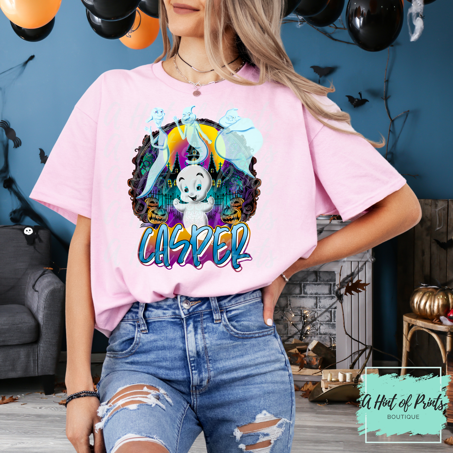 Friendly Ghost graphic T-shirt