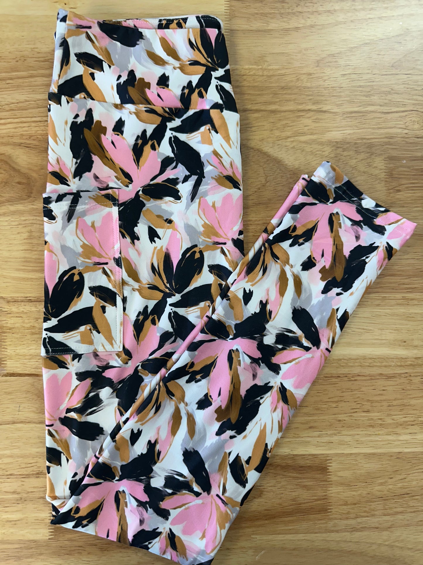 Spring Abstract Leggings w/ Pockets